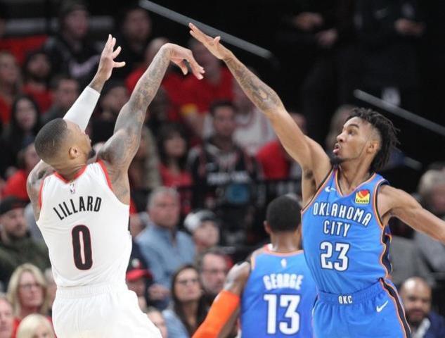  雷霆双少合砍八十五分擒老鹰  